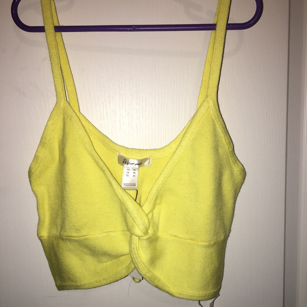 2/15🌸 Yellow cropped/tied tank